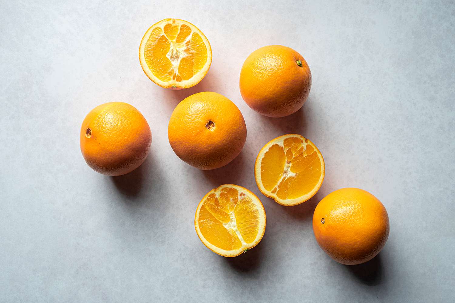 Citrus Selection: Valencia Oranges vs Navel Oranges